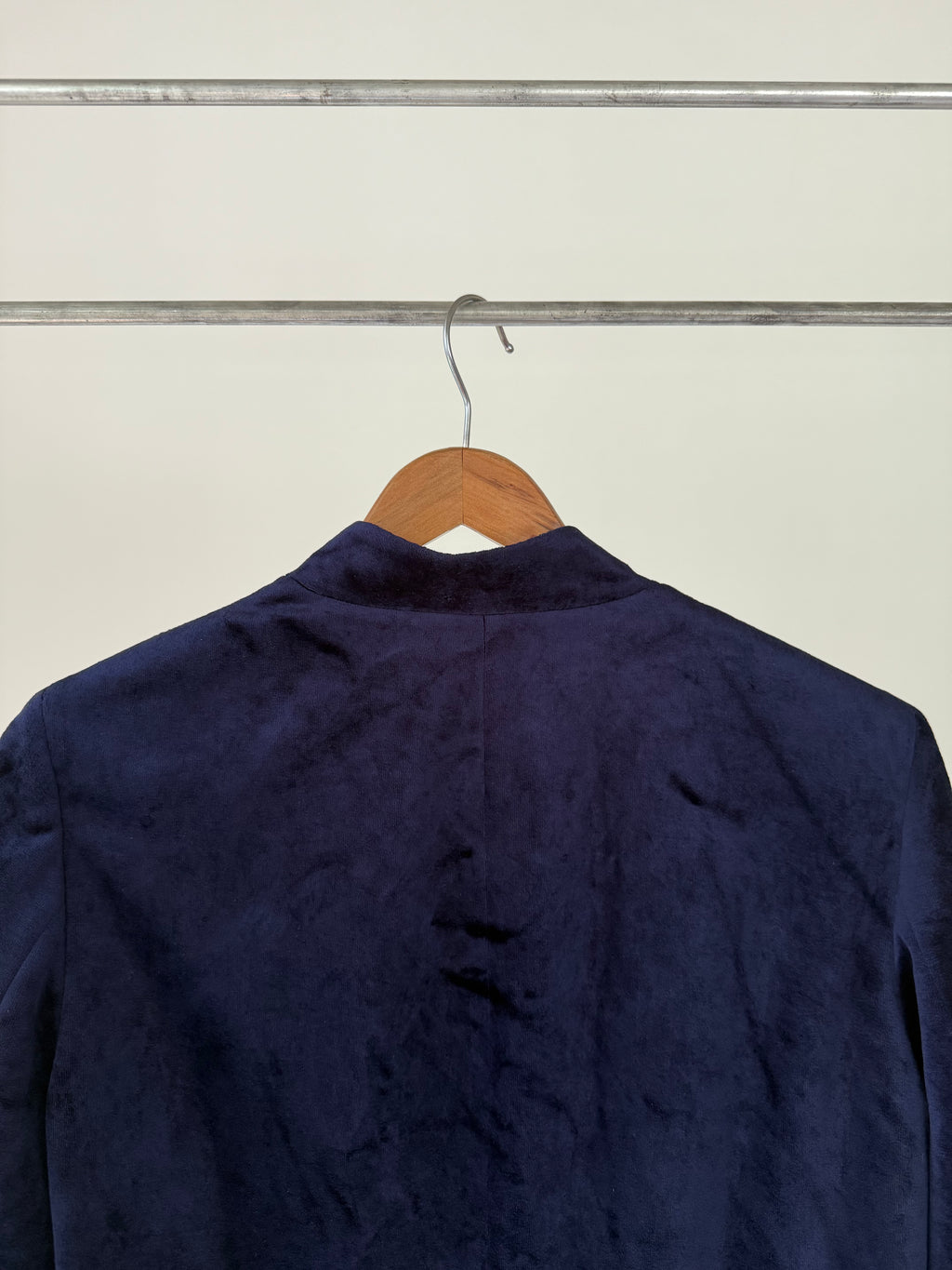 Magpie Blue